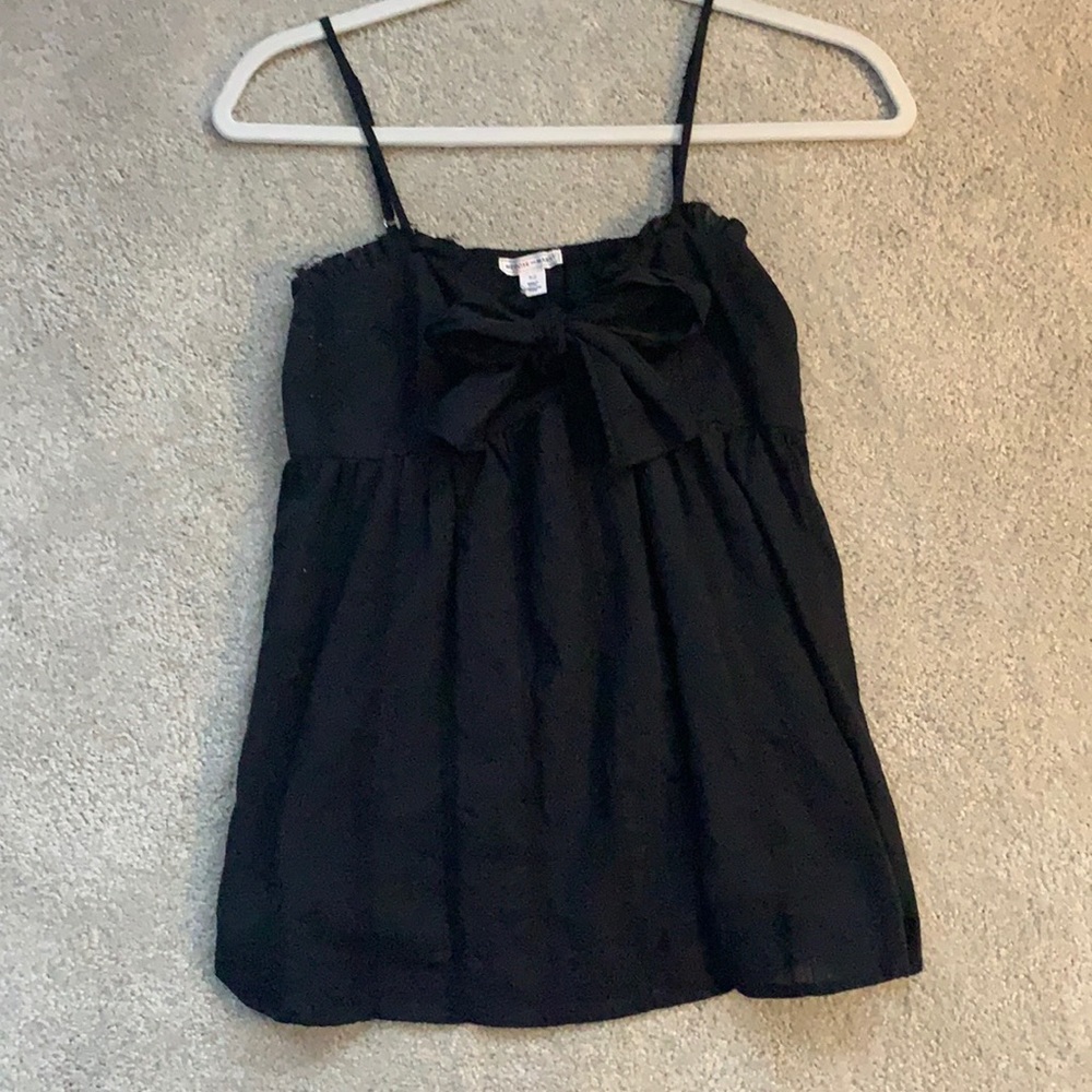 Black bow tank top